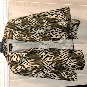 Kasper blazer Olive, beige, and black